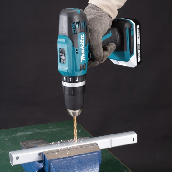 Parafusadeira / Furadeira 13mm - À Bateria 18V - Makita HP488DW