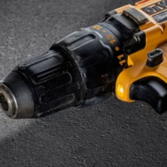 Parafusadeira/ Furadeira (1/2 ) 13 Mm 20V Max Li-I On - Com 2 Bateria E Carregador - Dewalt Dcd7771D2-Br - Bivolt